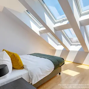 4* Apart-hotel Numa Strauss