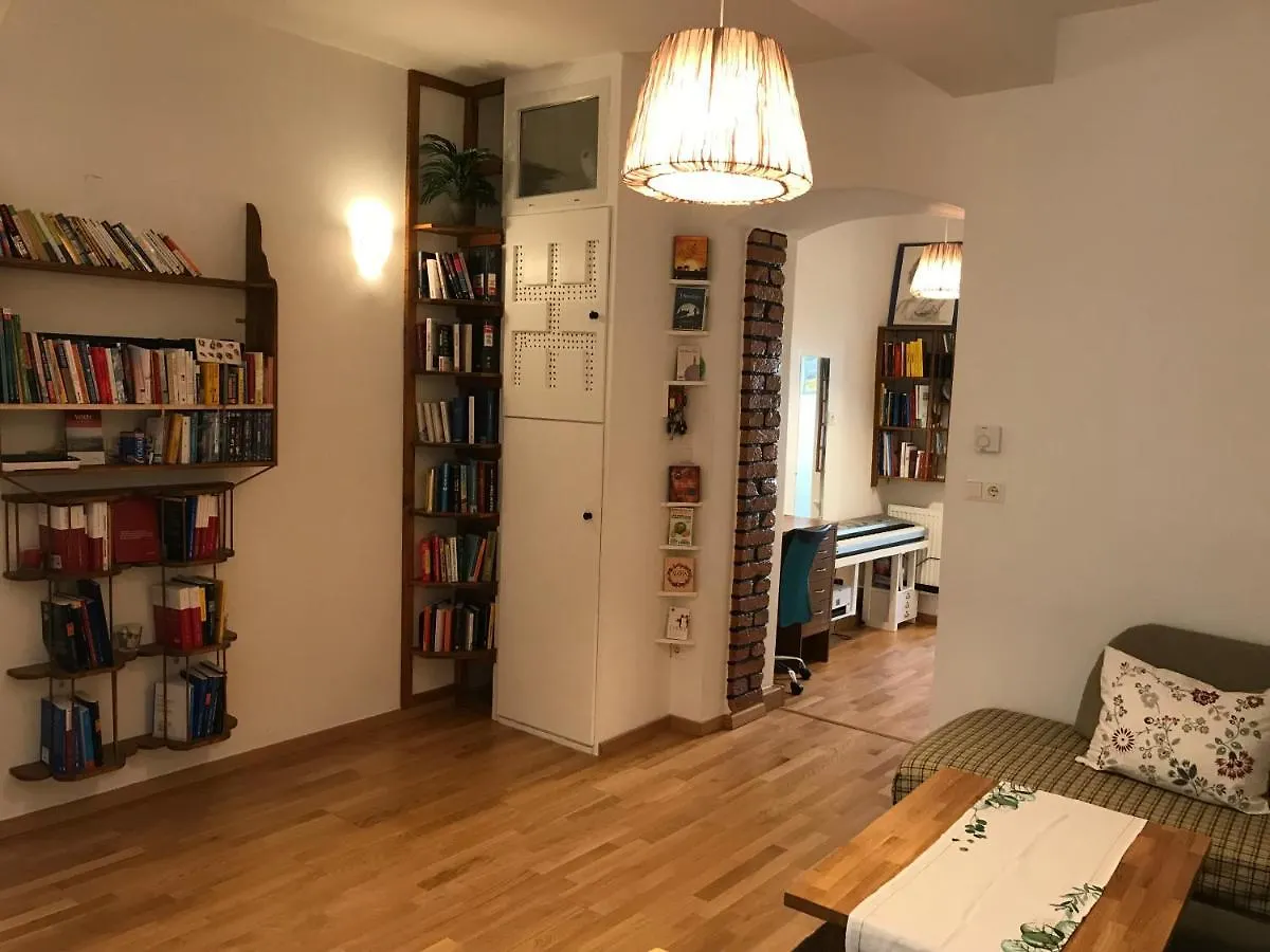 Nice Apartment Near Schoenbrunn And Downtown Vienna